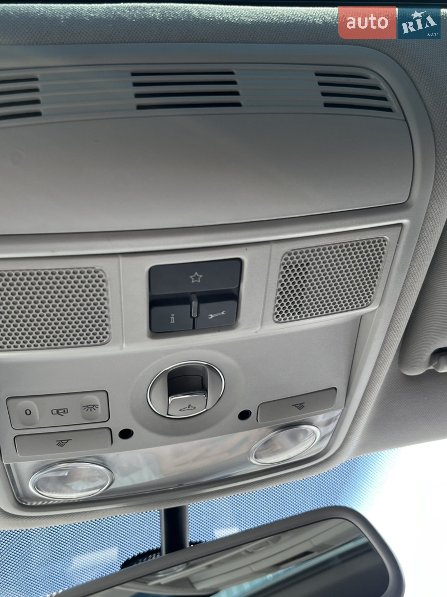 2011 Volkswagen Passat CC - мініатюра 36