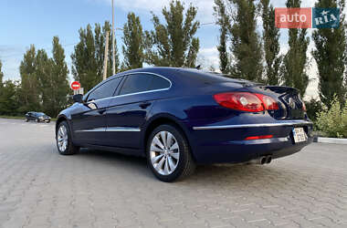 Купе Volkswagen CC / Passat CC 2010 в 