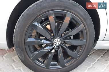 Купе Volkswagen CC / Passat CC 2013 в 