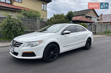 Купе Volkswagen CC / Passat CC 2011 в Киеве
