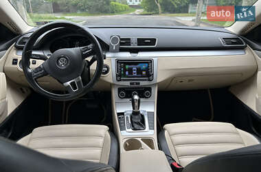 Купе Volkswagen CC / Passat CC 2011 в 