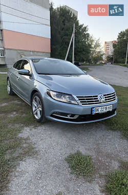 Купе Volkswagen CC / Passat CC 2012 в 