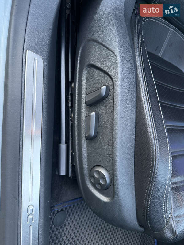 Купе Volkswagen CC / Passat CC 2012 в Кам'янському