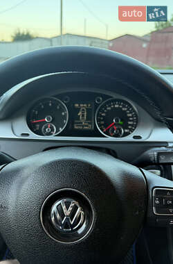 Купе Volkswagen CC / Passat CC 2012 в 