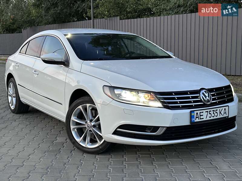 Купе Volkswagen CC / Passat CC 2016 в 
