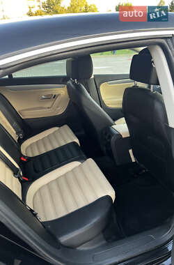 Купе Volkswagen CC / Passat CC 2013 в 