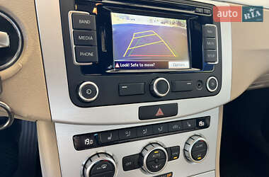 Купе Volkswagen CC / Passat CC 2014 в 