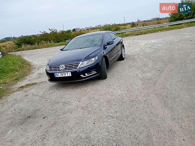Купе Volkswagen CC / Passat CC 2013 в Львові