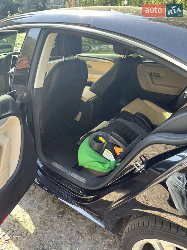 Купе Volkswagen CC / Passat CC 2012 в Києві фото 15 Купе Volkswagen CC / Passat CC 2012 в Києві