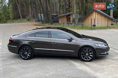 Купе Volkswagen CC / Passat CC 2013 в 