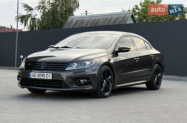 Купе Volkswagen CC / Passat CC 2013 в 