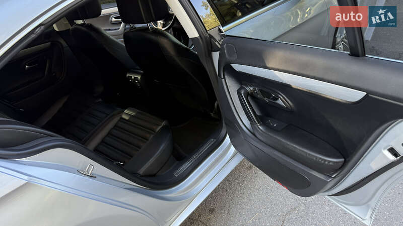 Купе Volkswagen CC / Passat CC 2012 в Боярке