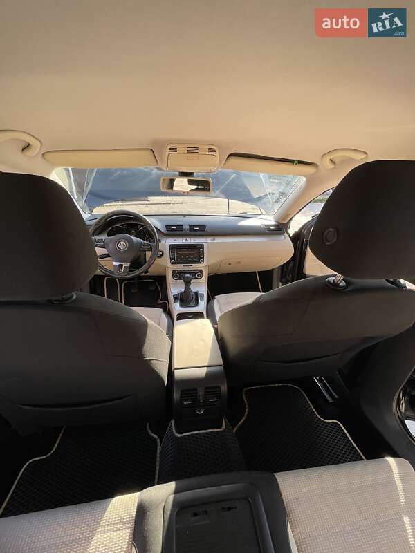 Купе Volkswagen CC / Passat CC 2008 в Охтирці