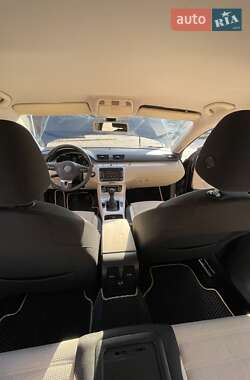 Купе Volkswagen CC / Passat CC 2008 в 