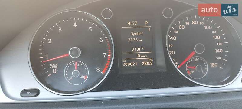 Купе Volkswagen CC / Passat CC 2012 в Києві