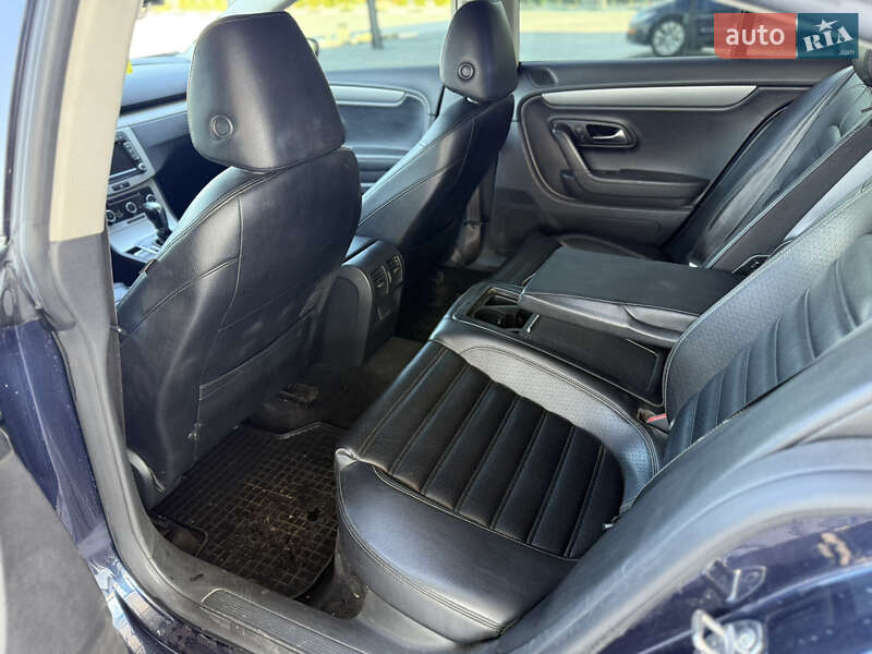 Купе Volkswagen CC / Passat CC 2011 в Звягеле