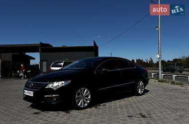 Купе Volkswagen CC / Passat CC 2011 в Києві