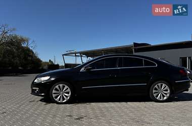 Купе Volkswagen CC / Passat CC 2011 в 