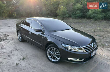 Купе Volkswagen CC / Passat CC 2012 в 