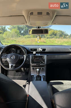 Купе Volkswagen CC / Passat CC 2013 в 