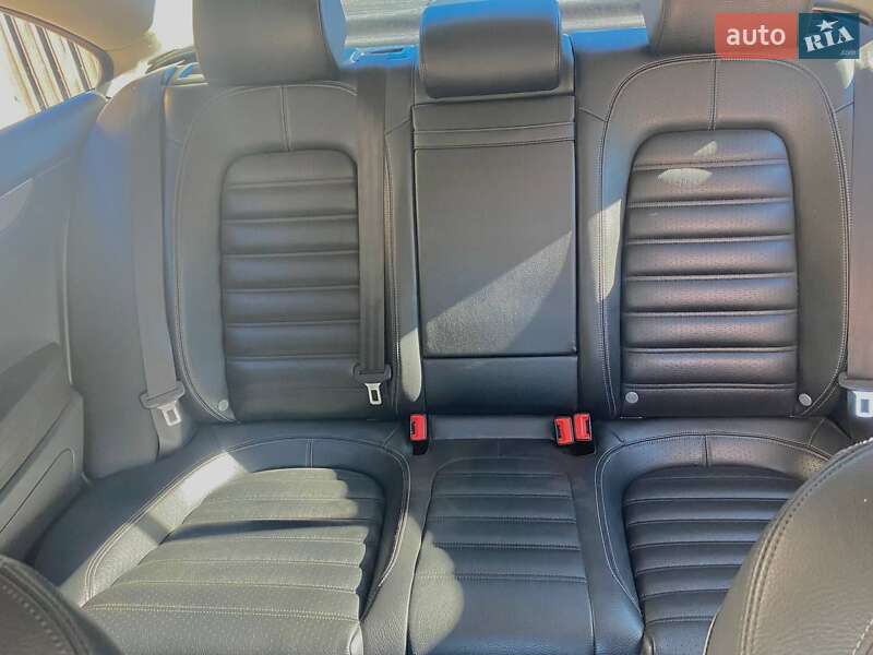 Купе Volkswagen CC / Passat CC 2012 в Помошной