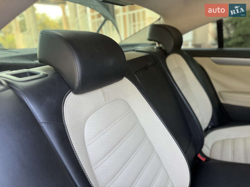 Купе Volkswagen CC / Passat CC 2009 в Тернополе
