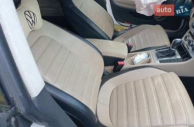 Купе Volkswagen CC / Passat CC 2012 в 