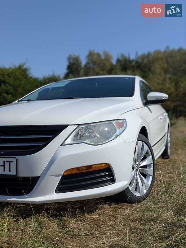 Купе Volkswagen CC / Passat CC 2010 в Камені-Каширському