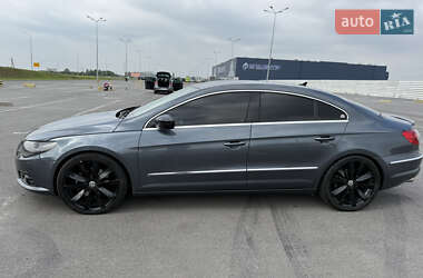 Купе Volkswagen CC / Passat CC 2011 в 