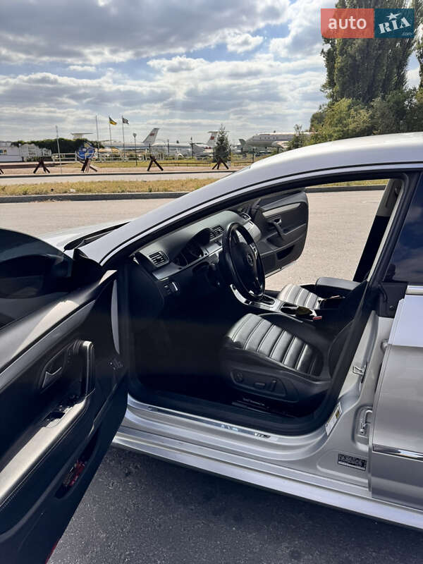 Купе Volkswagen CC / Passat CC 2014 в Киеве
