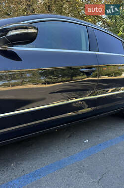 Купе Volkswagen CC / Passat CC 2011 в 