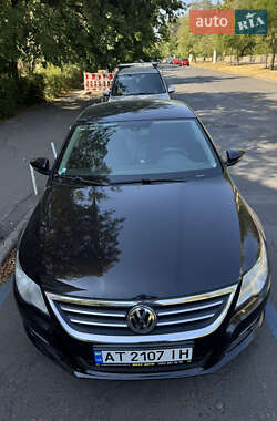 Купе Volkswagen CC / Passat CC 2011 в 