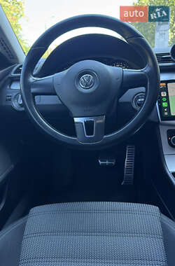 Купе Volkswagen CC / Passat CC 2011 в 