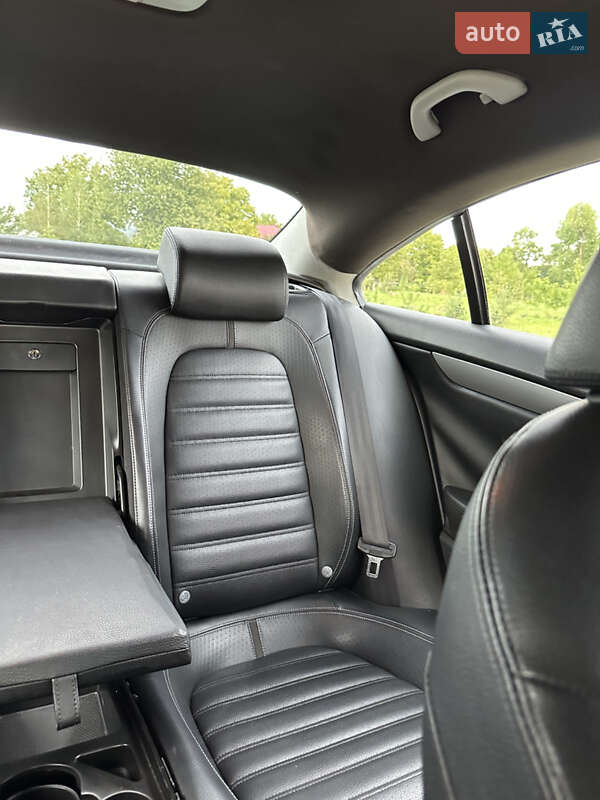 Купе Volkswagen CC / Passat CC 2009 в Коломые