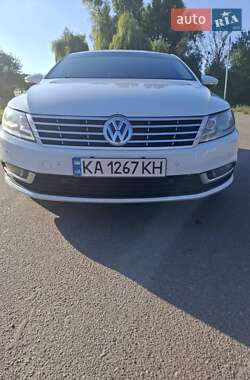 Купе Volkswagen CC / Passat CC 2015 в Києві