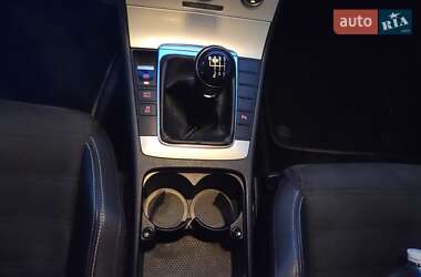 Купе Volkswagen CC / Passat CC 2012 в 