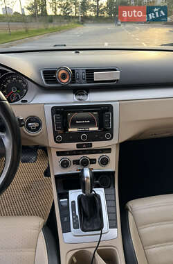 Купе Volkswagen CC / Passat CC 2014 в 