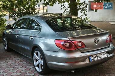 Купе Volkswagen CC / Passat CC 2010 в 