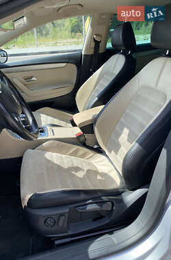 Купе Volkswagen CC / Passat CC 2009 в 