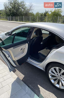 Купе Volkswagen CC / Passat CC 2009 в 