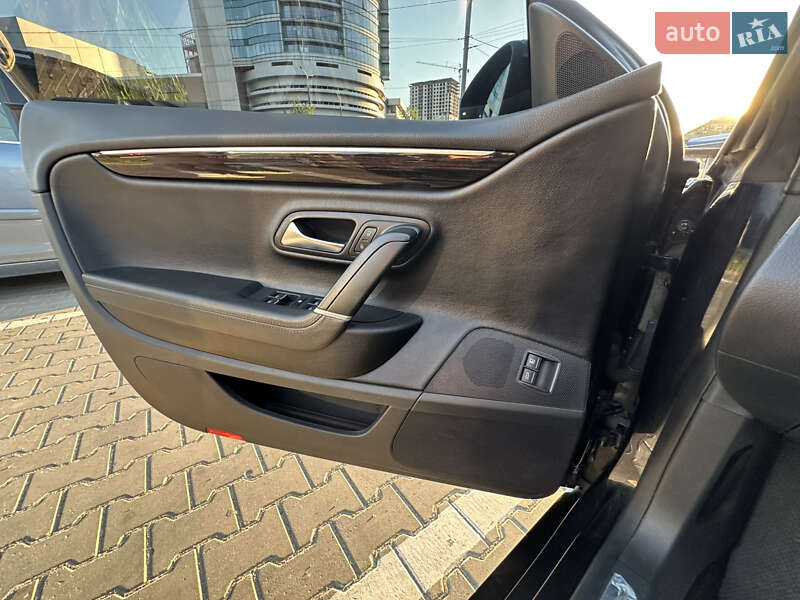 Купе Volkswagen CC / Passat CC 2012 в Днепре