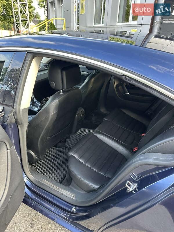 Купе Volkswagen CC / Passat CC 2012 в Чернигове