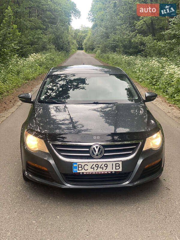 Купе Volkswagen CC / Passat CC 2010 в Львове