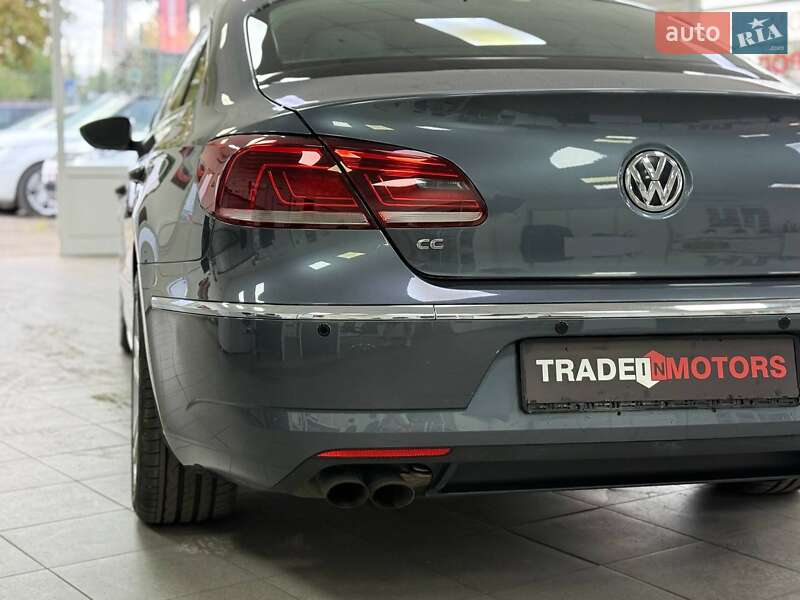 Купе Volkswagen CC / Passat CC 2014 в Киеве