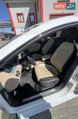 Купе Volkswagen CC / Passat CC 2012 в 