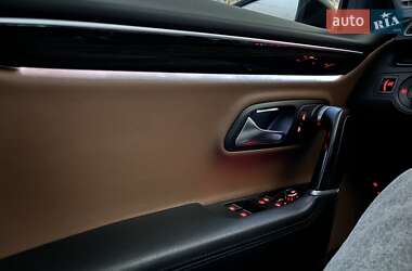 Купе Volkswagen CC / Passat CC 2013 в 