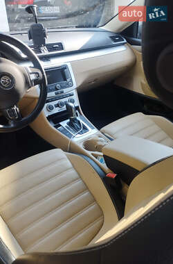 Купе Volkswagen CC / Passat CC 2013 в 
