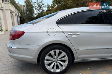 Купе Volkswagen CC / Passat CC 2011 в 