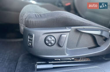 Купе Volkswagen CC / Passat CC 2011 в 