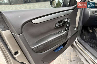 Купе Volkswagen CC / Passat CC 2009 в 